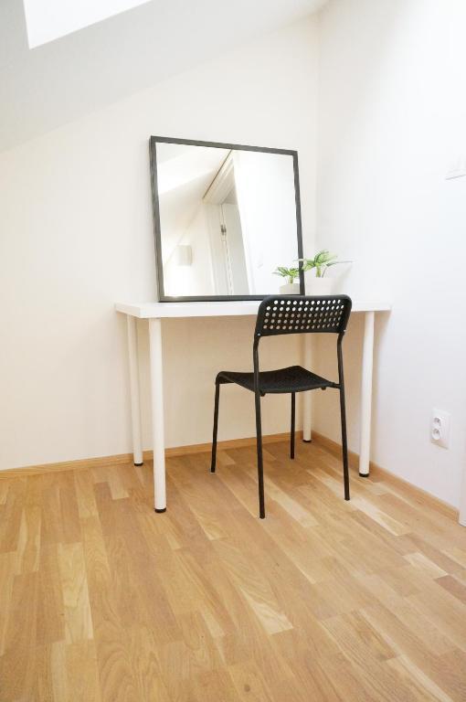 Suite Prague Apartment -Duplex, Up To 4People ภายนอก รูปภาพ