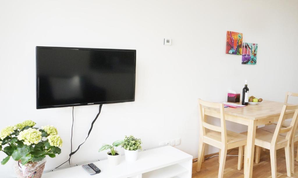 Suite Prague Apartment -Duplex, Up To 4People ภายนอก รูปภาพ